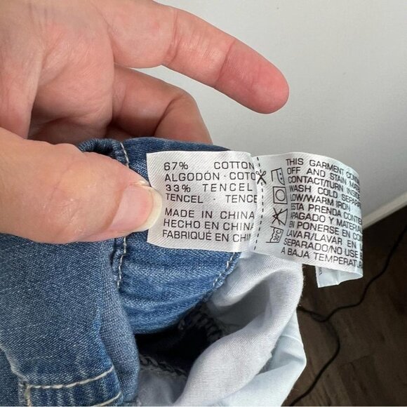 UNIONBAY Juniors Size Small Rosemarie Drapey Denim Romper NEW Blue Tencel Jean - Picture 11 of 12